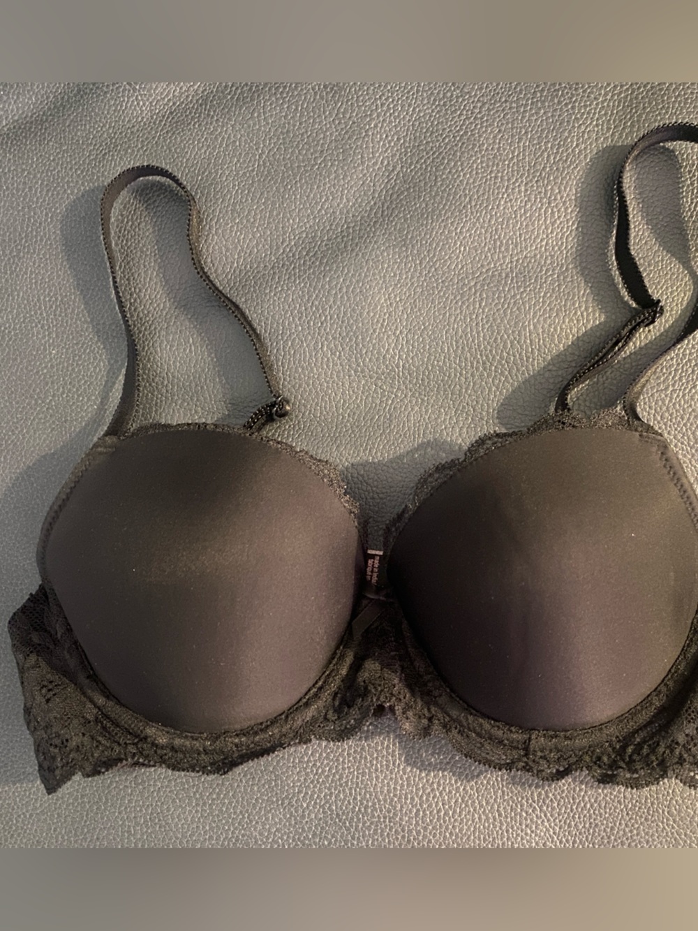 Victoria’s Secret Dream Angel convertible lined Demi bra 32C